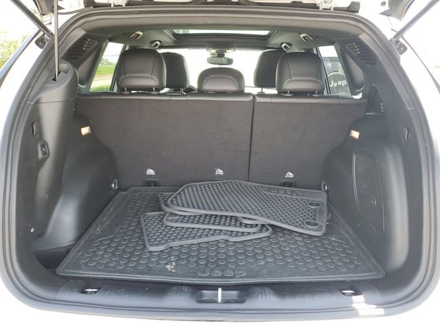 Used 2024 Jeep Compass Trailhawk w/ Trailhawk Elite Group image 9