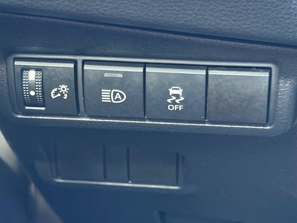 Used 2026 Toyota Corolla Cross LE FWD image 22