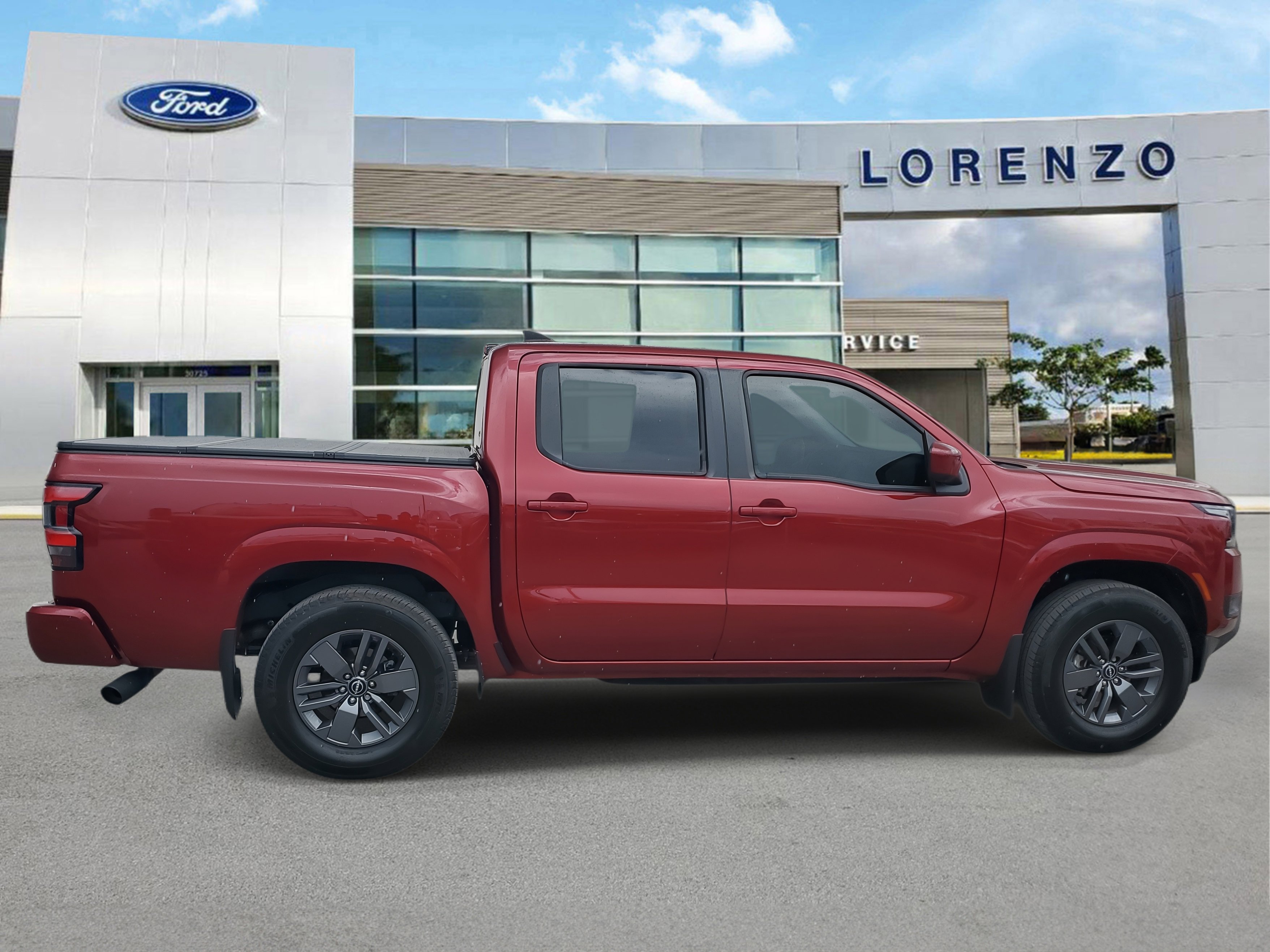 Used 2025 Nissan Frontier SV image 4