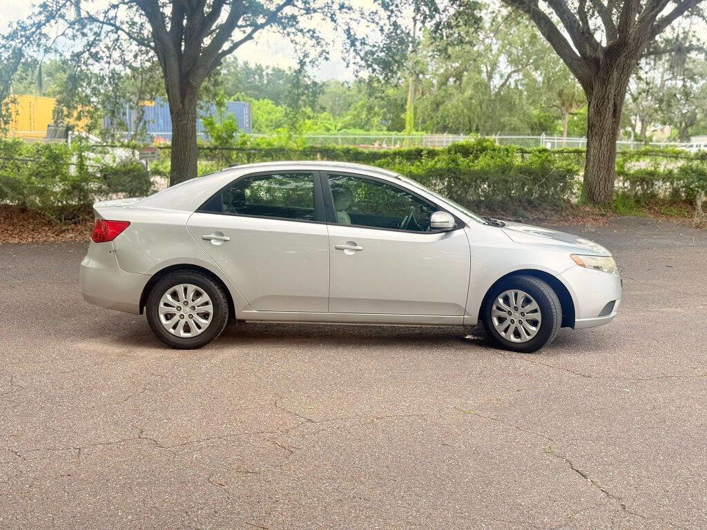 Used 2011 Kia Forte EX image 4
