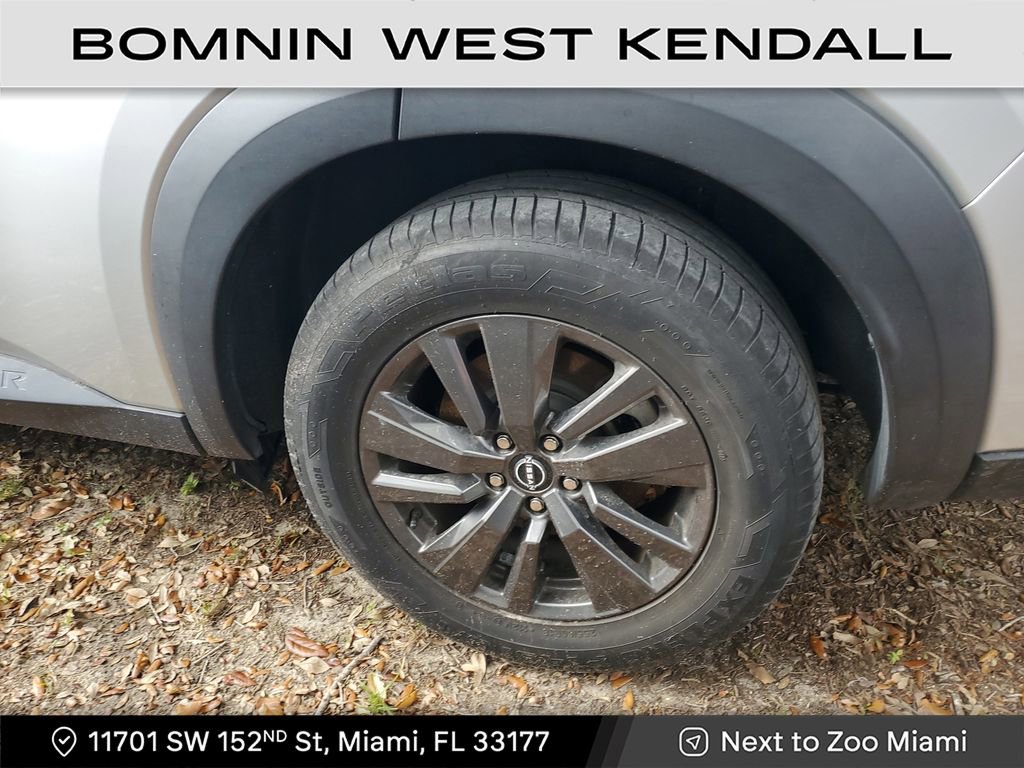 Used 2022 Nissan Pathfinder S image 8