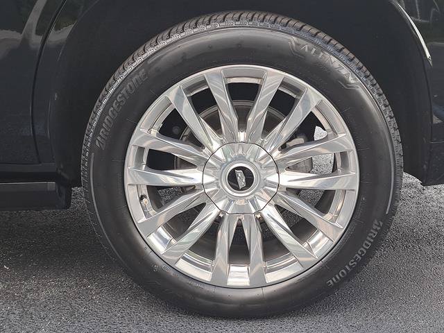 Certified 2023 Cadillac Escalade Premium Luxury w/ Performance Package AWD/4WD image 13