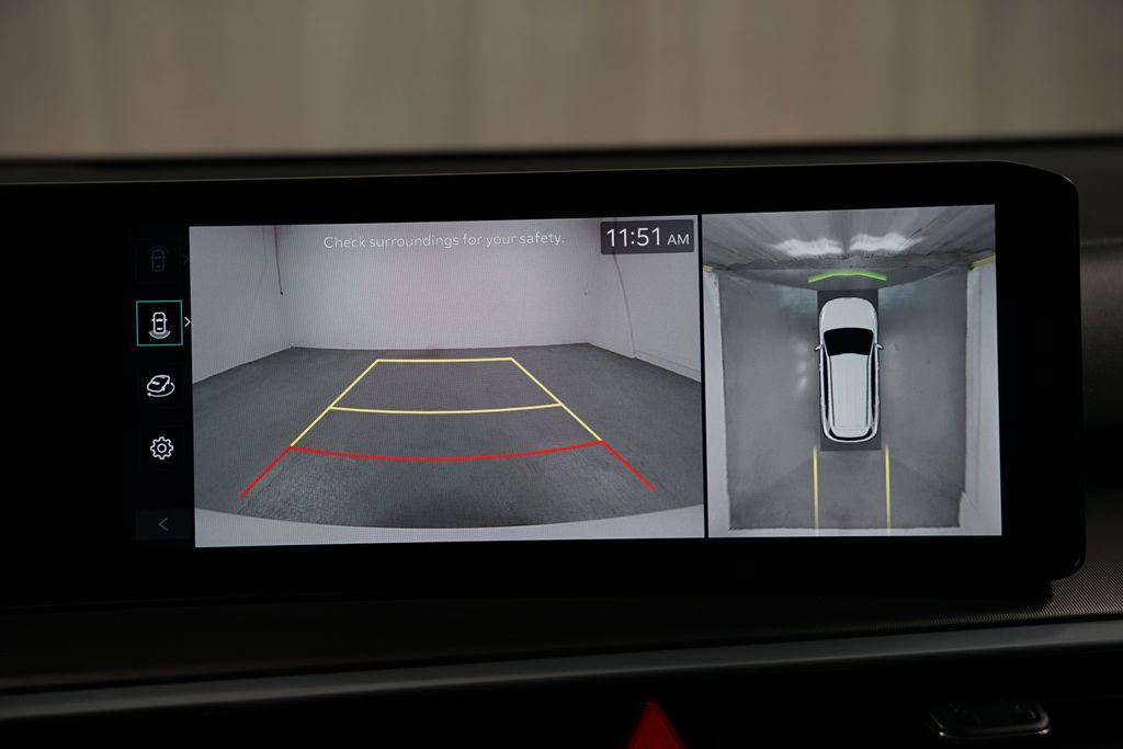 Used 2025 Kia Sorento SX image 19