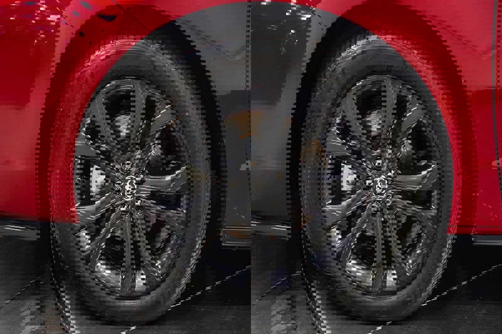 Used 2025 Toyota Sienna XSE image 11