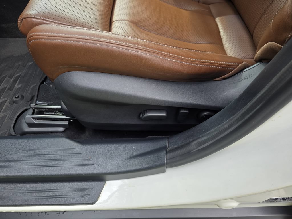 Used 2020 Subaru Outback Touring XT AWD/4WD image 19