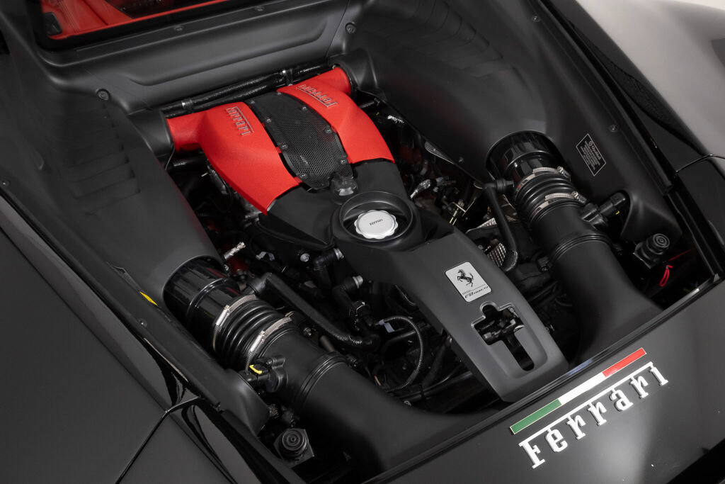 Used 2022 Ferrari F8 Tributo RWD image 21