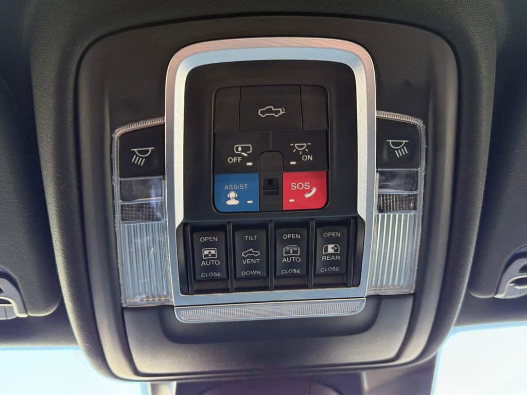 Used 2021 RAM 1500 Laramie w/ Sport Appearance Package image 19