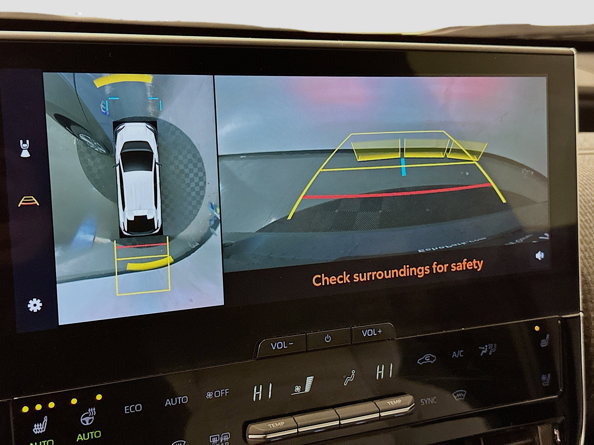 Used 2023 Subaru Solterra AWD image 23