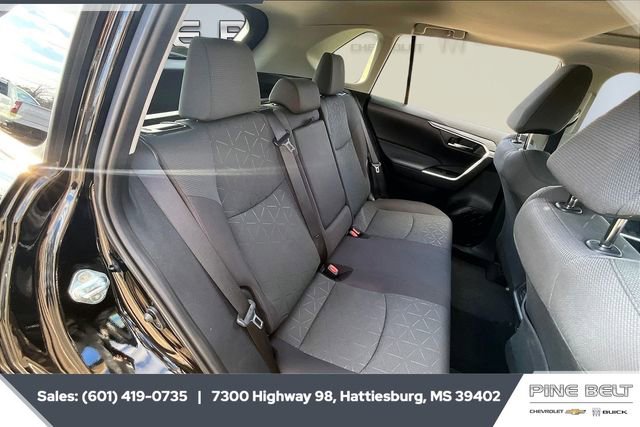 Used 2024 Toyota RAV4 XLE image 20