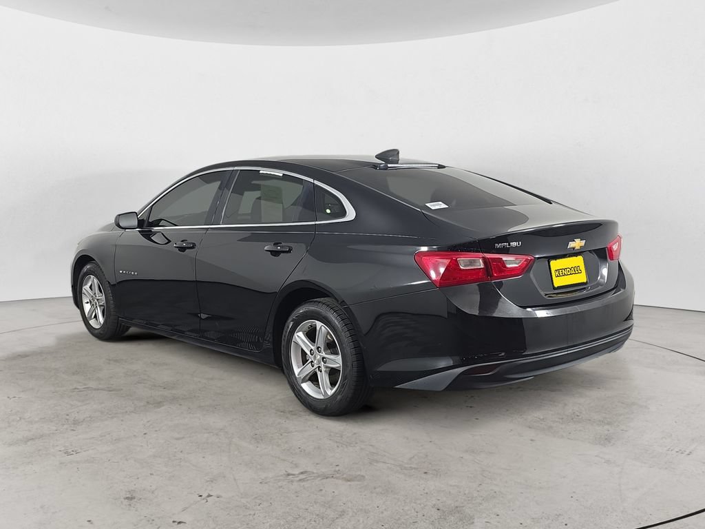 Used 2018 Chevrolet Malibu LS FWD image 3