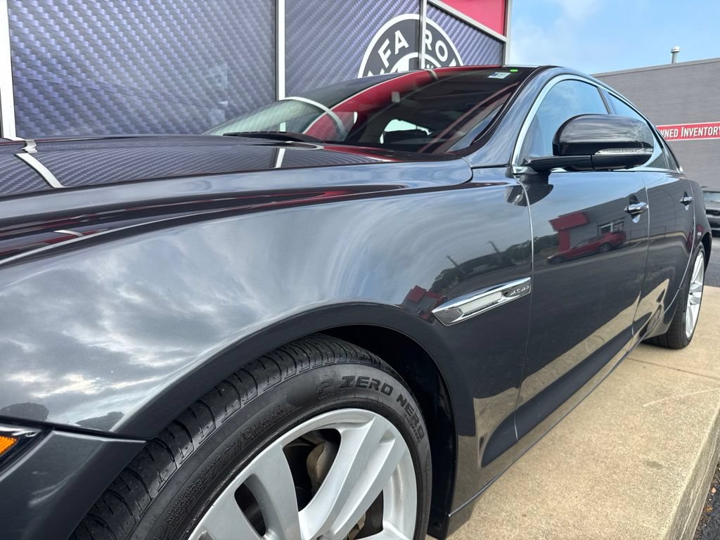 Used 2017 Jaguar XJ L Portfolio AWD/4WD image 17