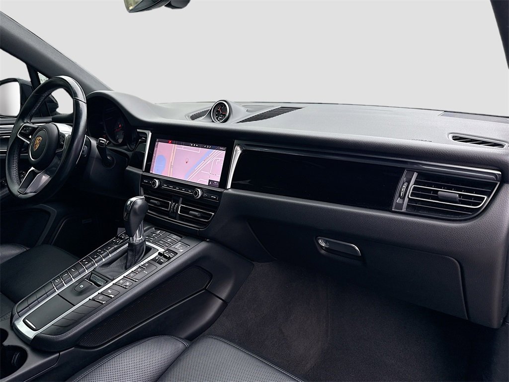 Used 2021 Porsche Macan S image 32
