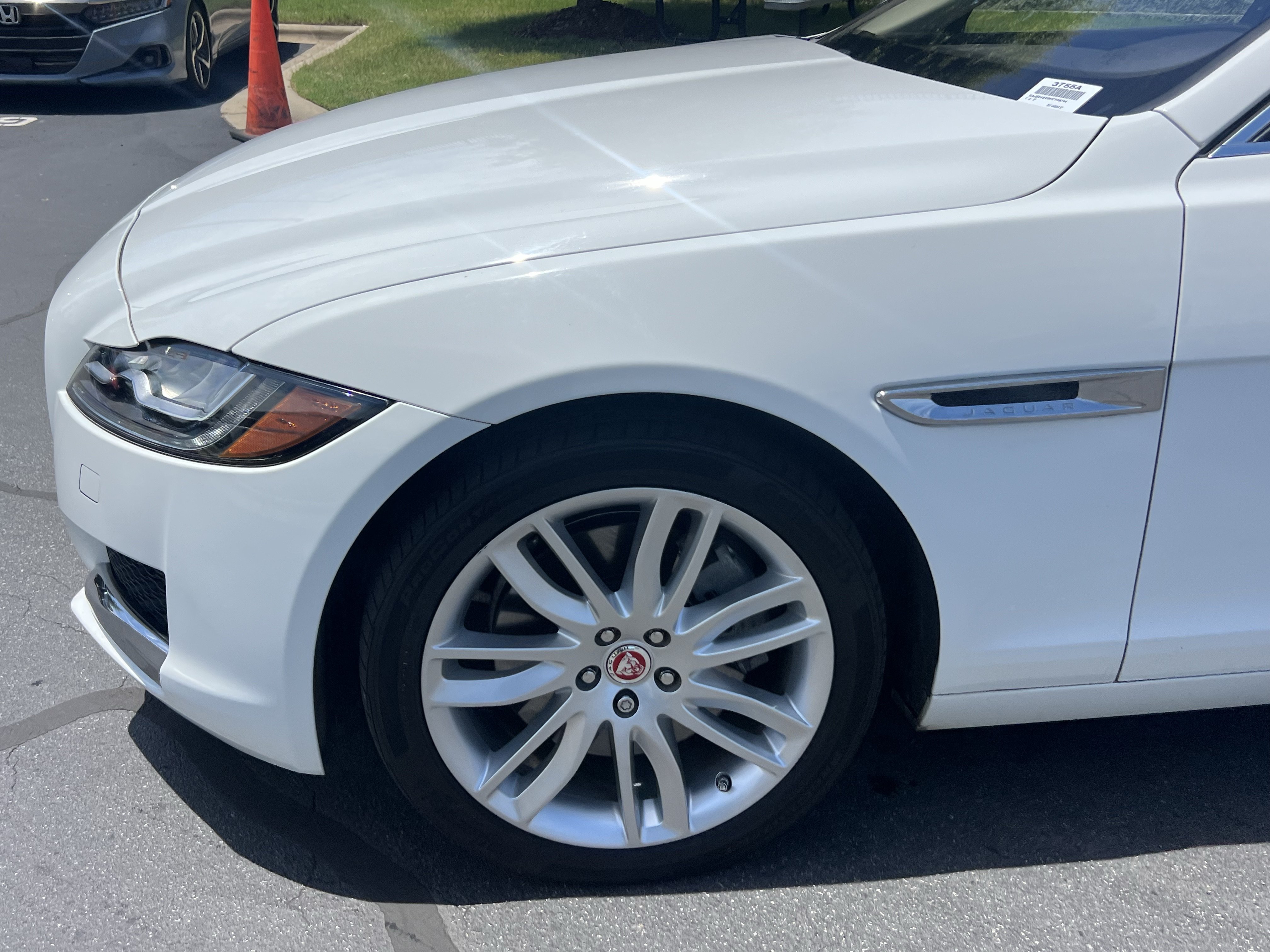 Used 2017 Jaguar XF Prestige RWD image 14