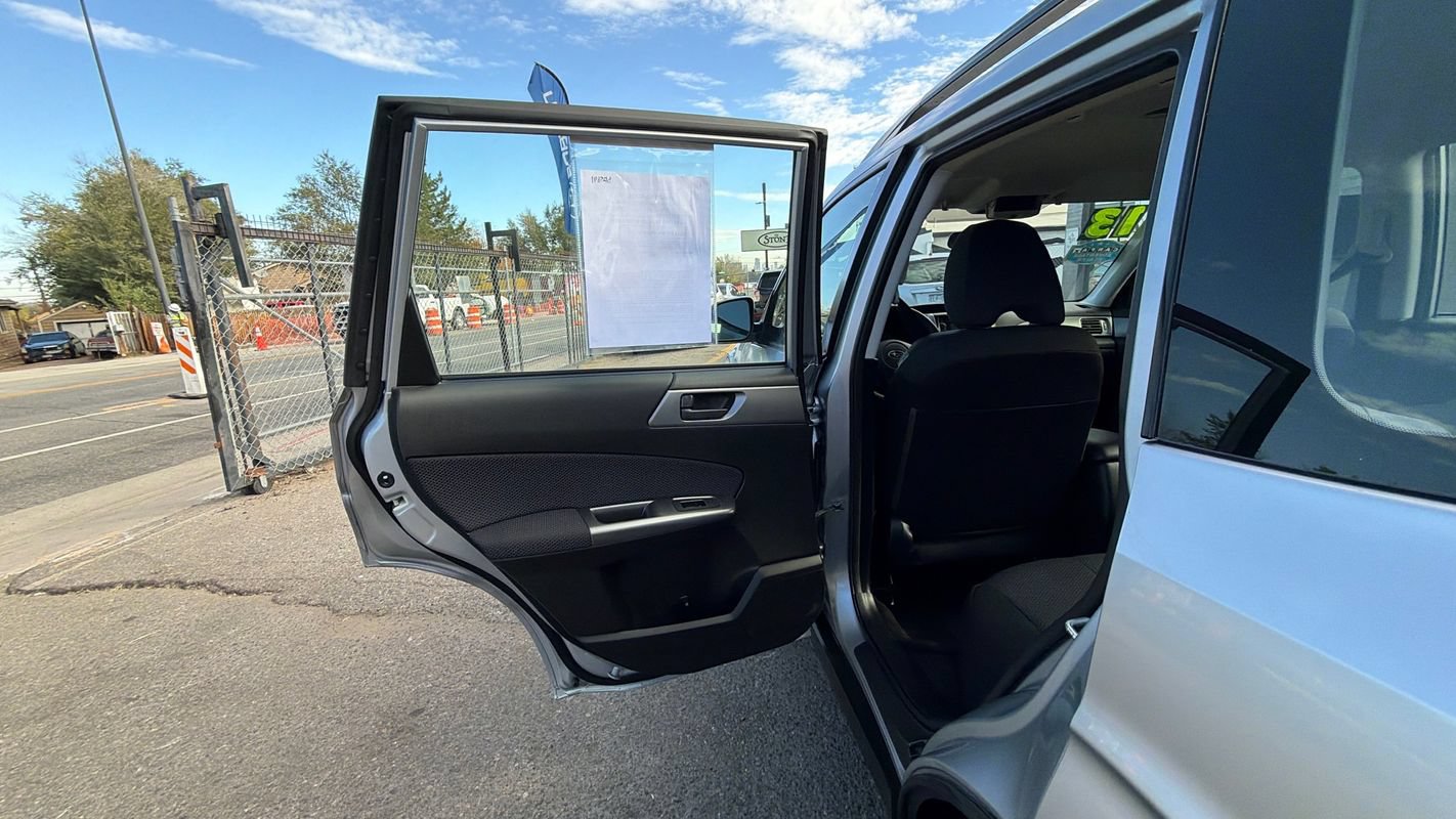 Used 2013 Subaru Forester 2.5X AWD/4WD image 11