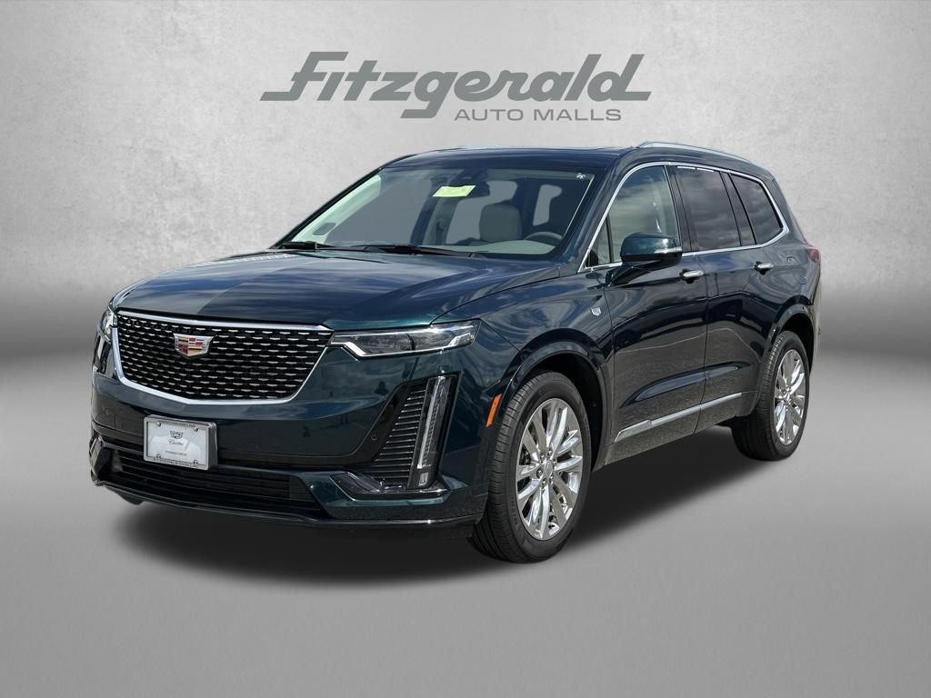Used 2024 Cadillac XT6 Premium Luxury image 2