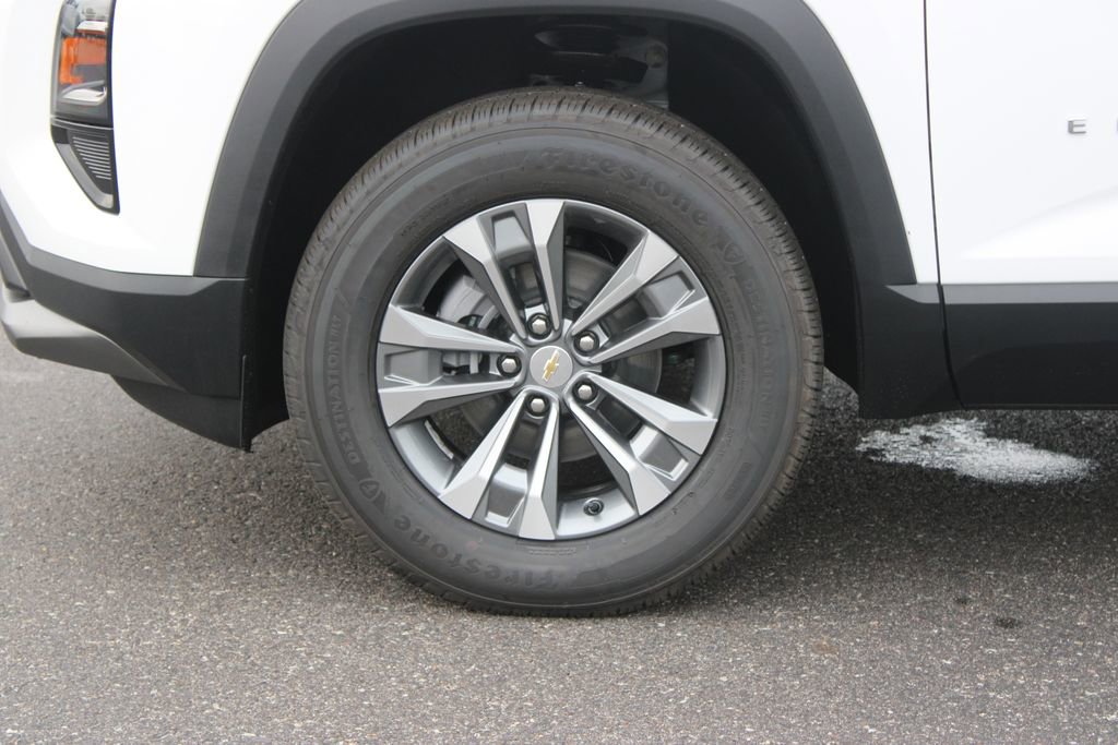 New 2026 Chevrolet Equinox LT w/ Convenience Package II FWD image 18