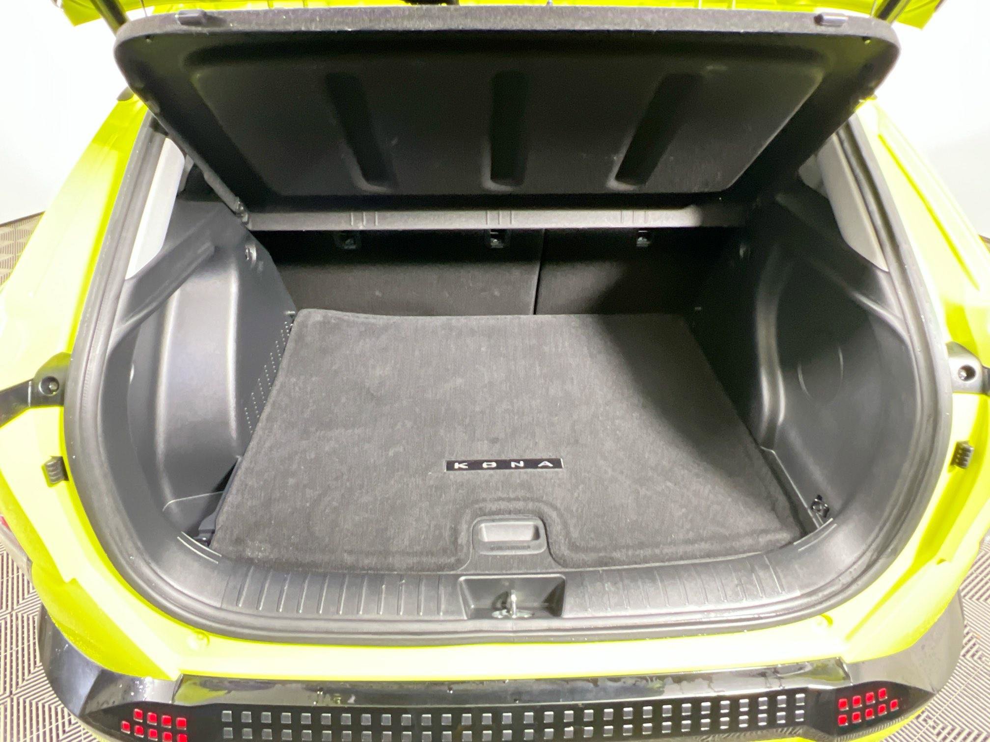 Used 2024 Hyundai Kona Limited image 34