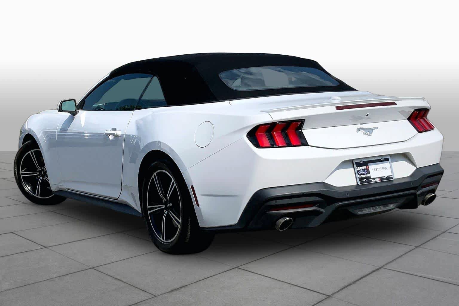 Used 2024 Ford Mustang Premium RWD image 10