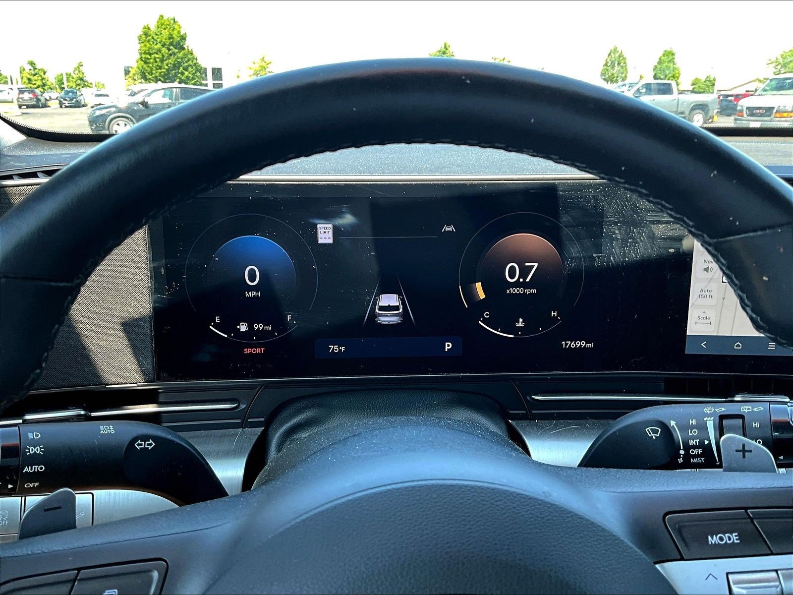 Used 2025 Hyundai Kona Limited FWD image 13