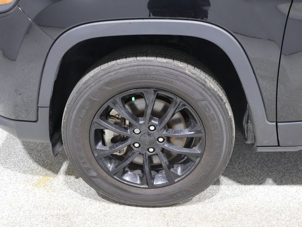 Used 2023 Jeep Cherokee Altitude Lux AWD/4WD image 8