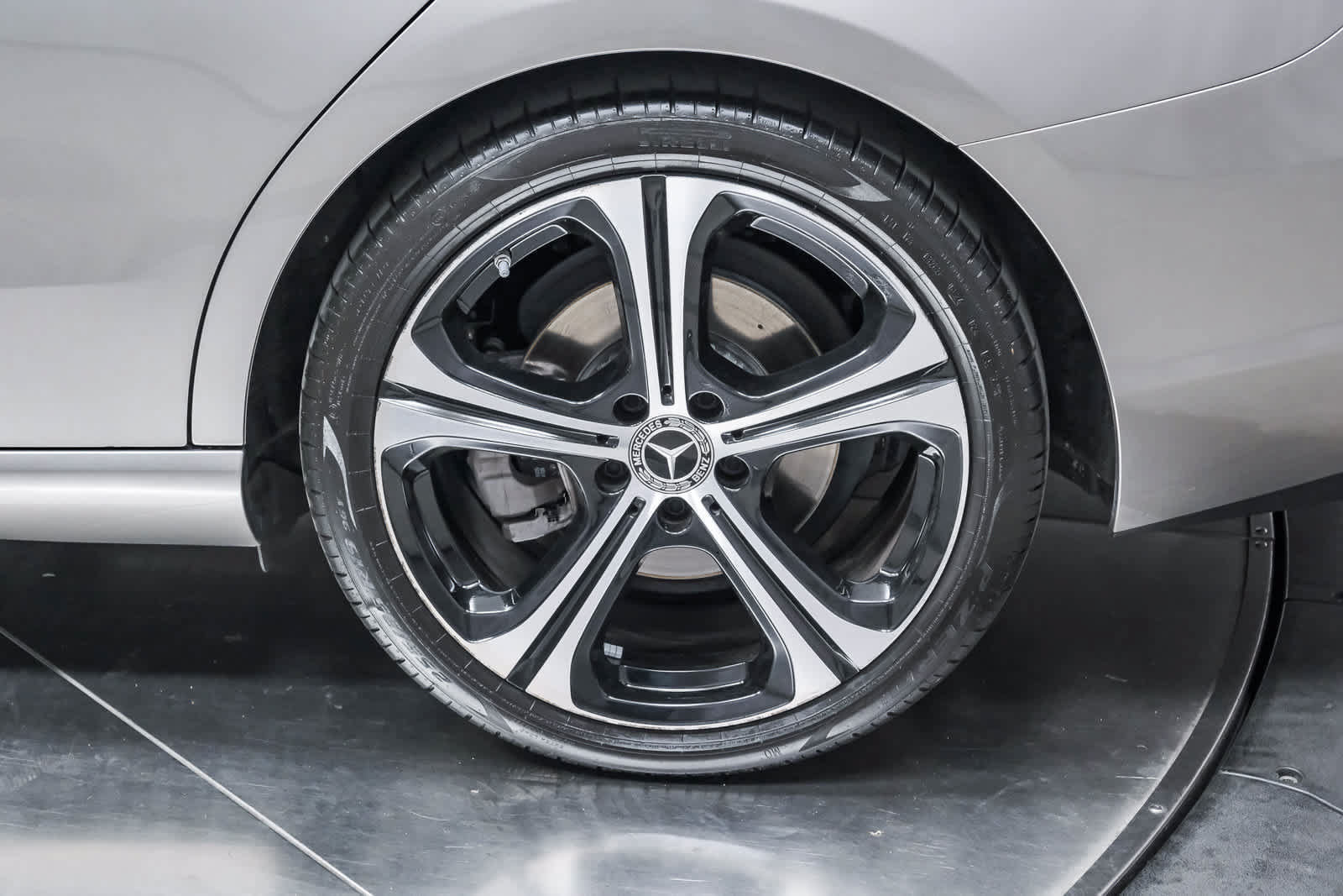 Used 2024 Mercedes-Benz C 300 Sedan image 9