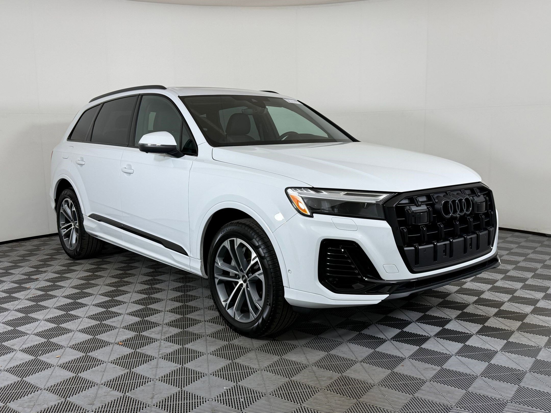 New 2026 Audi Q7 2.0T Premium image 7