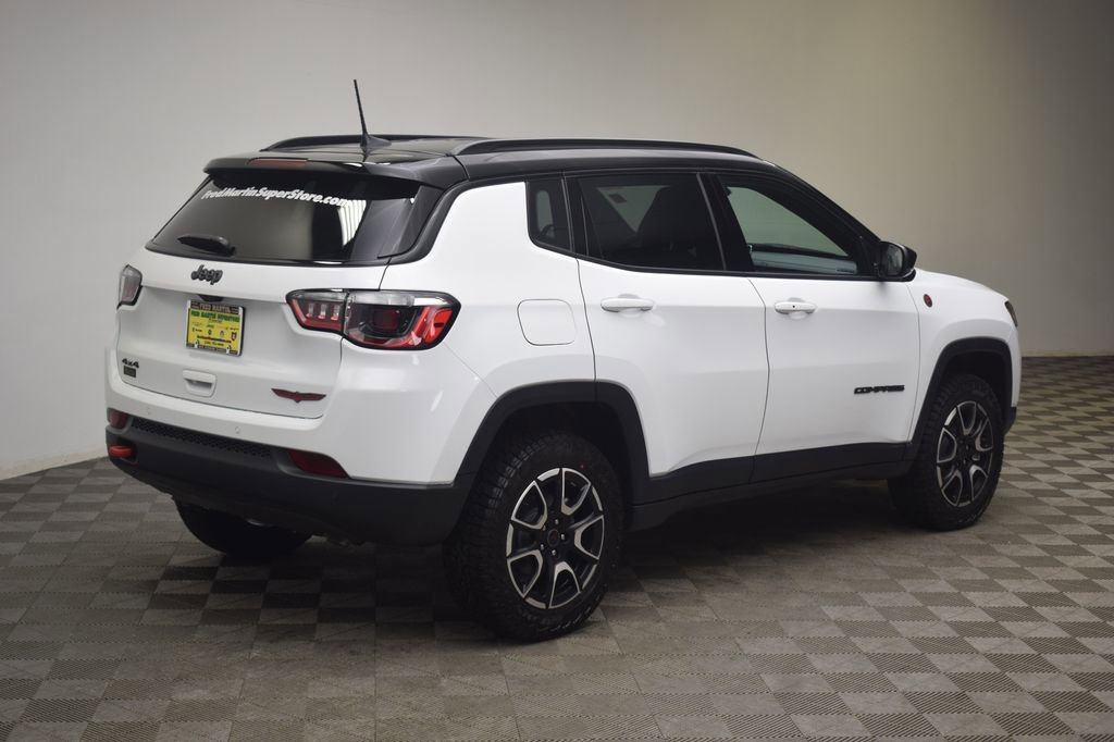 New 2026 Jeep Compass Trailhawk AWD/4WD image 5