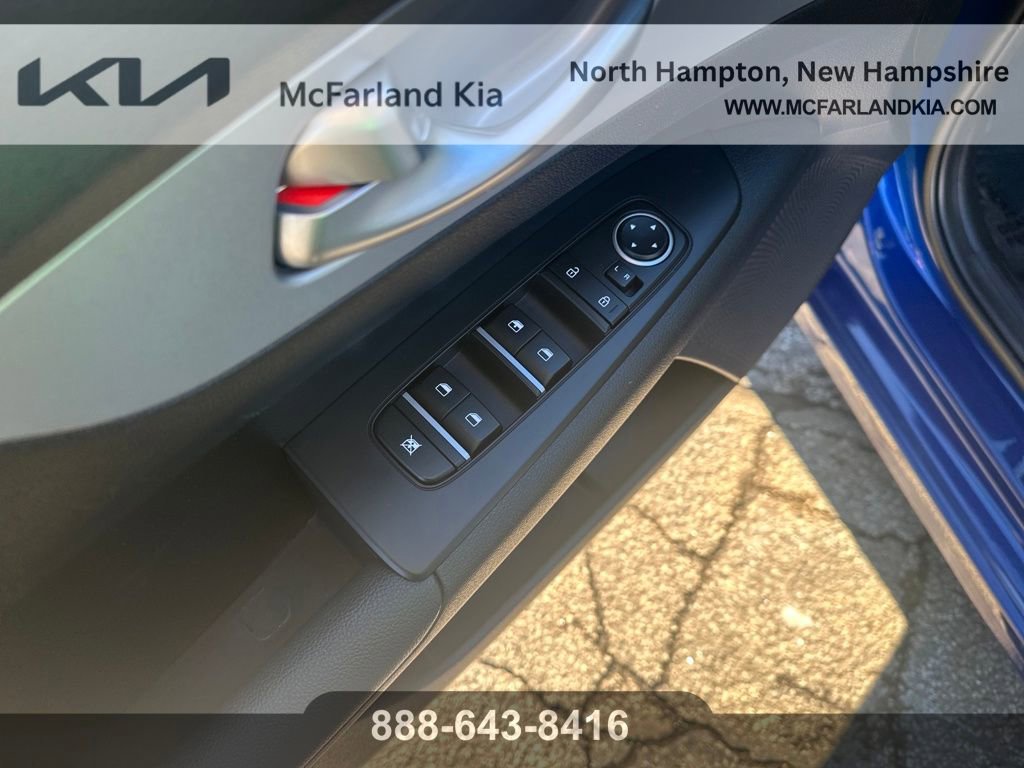 Used 2024 Kia Forte LXS image 13