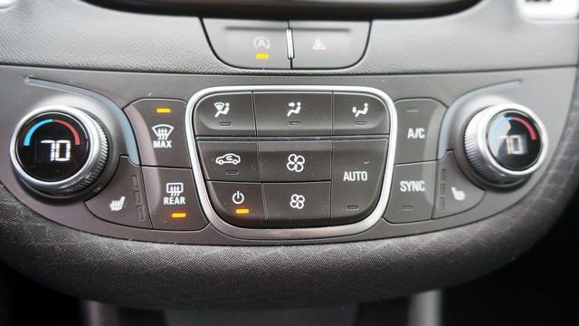 Used 2024 Chevrolet Malibu LT image 19