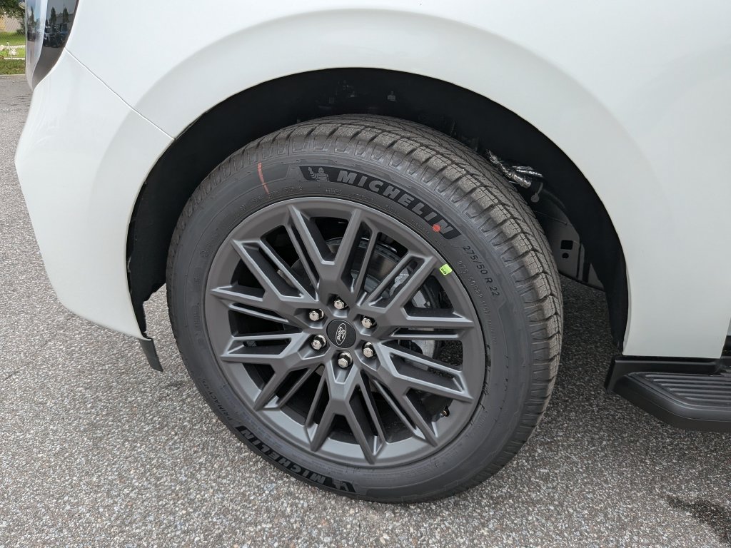 New 2027 Ford Expedition Platinum RWD image 31
