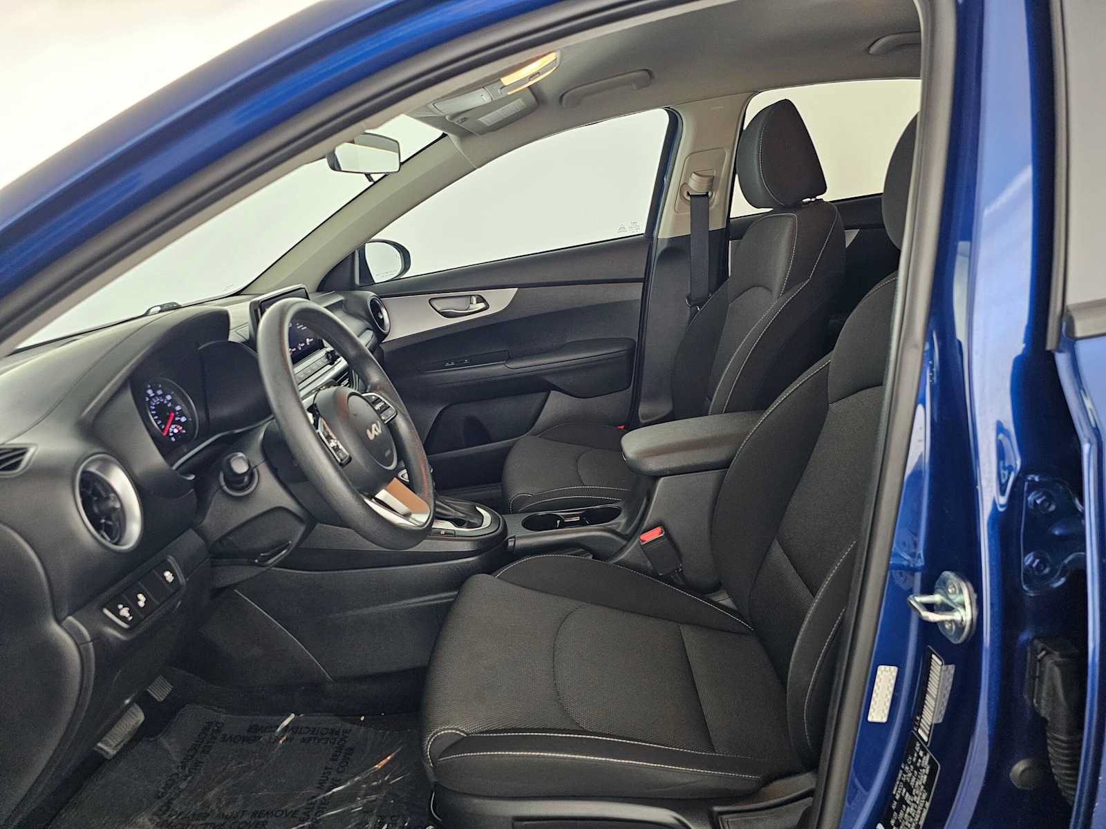 Used 2023 Kia Forte LXS w/ LXS Technology Package FWD image 20