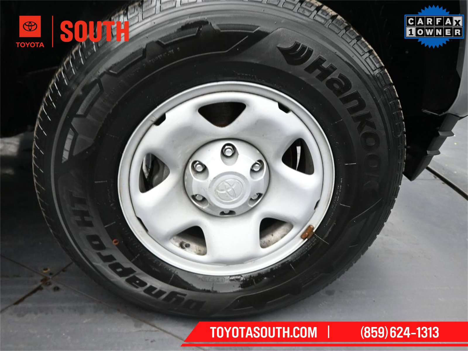 Used 2022 Toyota Tacoma SR image 28