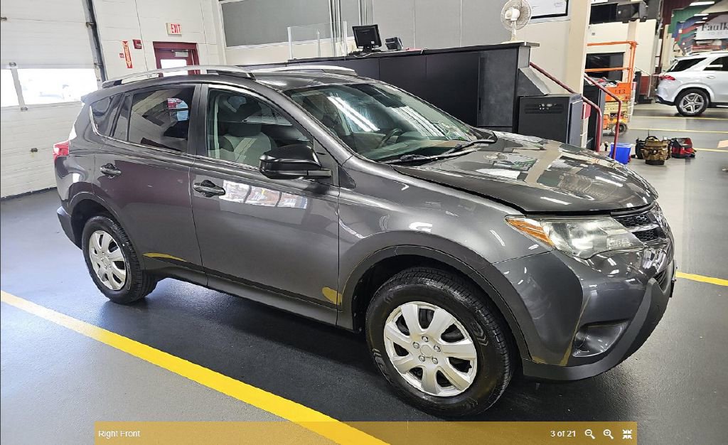 Used 2013 Toyota RAV4 LE image 4
