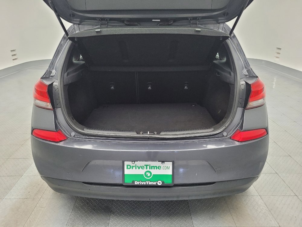 Used 2018 Hyundai Elantra GT image 29