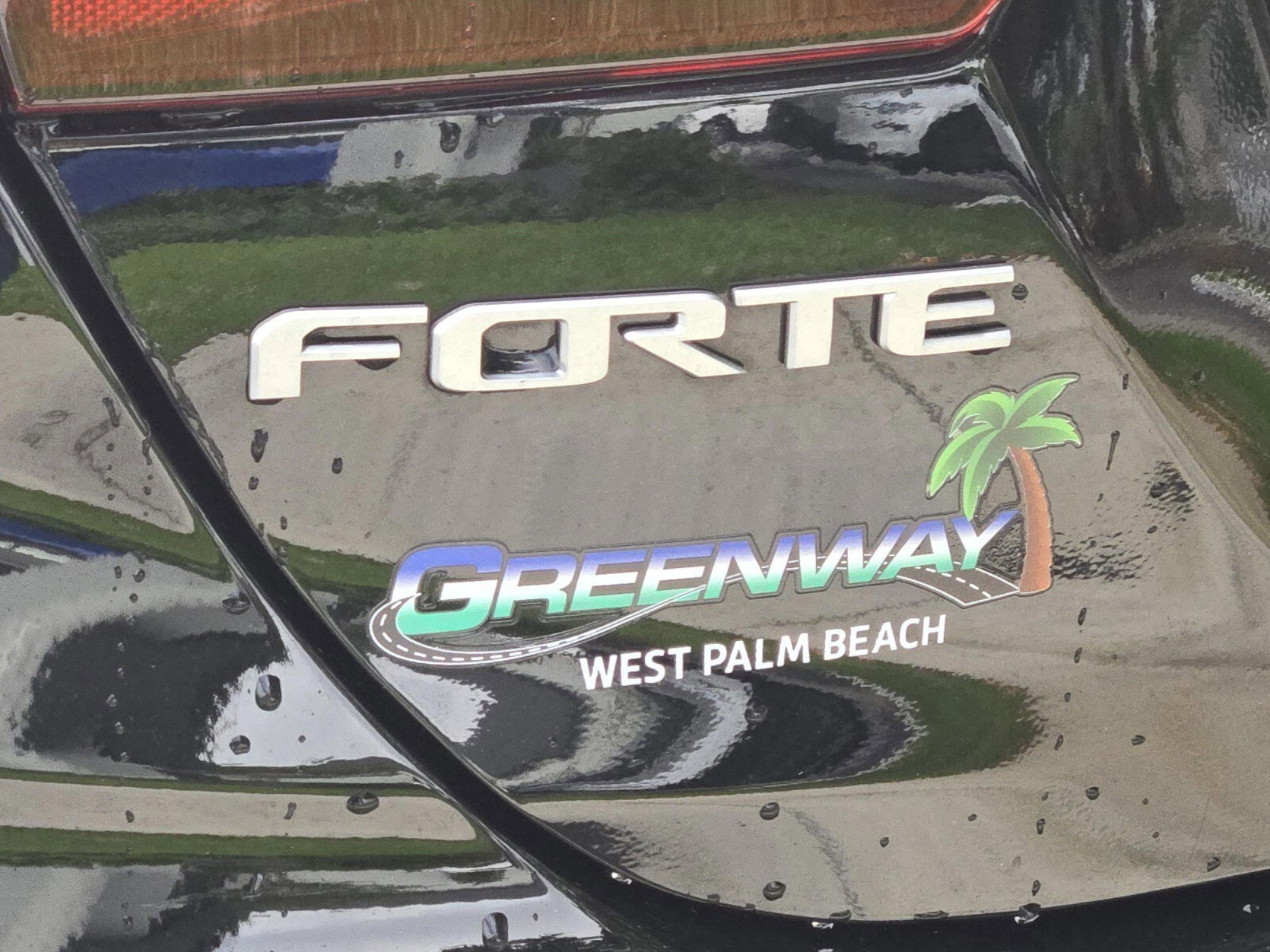 Used 2024 Kia Forte LXS w/ LXS Technology Package image 44