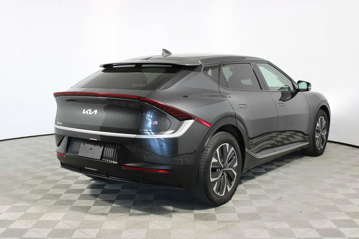 Used 2024 Kia EV6 Light RWD image 32