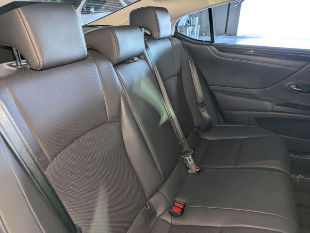 Used 2019 Lexus ES 300h w/ Premium Package FWD image 21