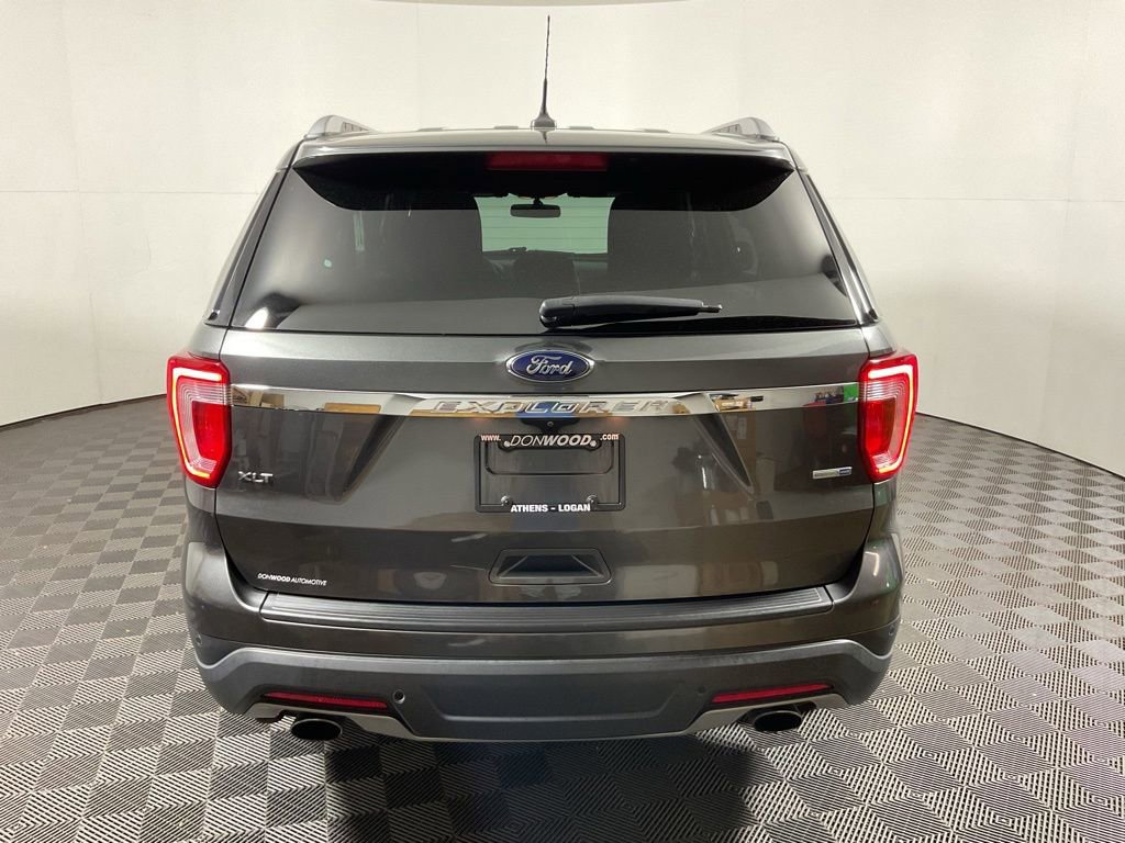 Used 2019 Ford Explorer XLT w/ Equipment Group 201A AWD/4WD image 14
