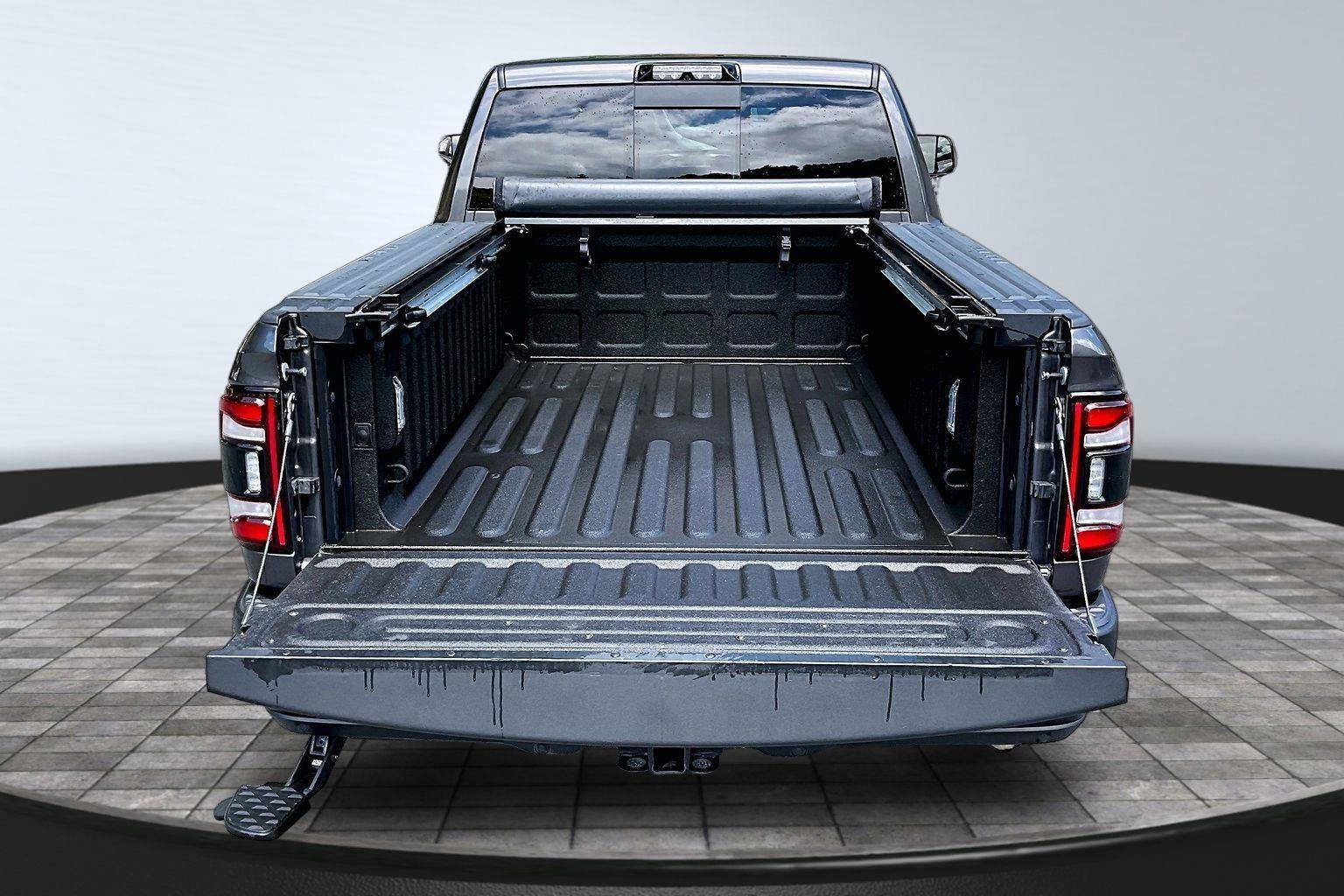 Certified 2022 RAM 2500 Power Wagon w/ Level 2 Equipment Group AWD/4WD image 18