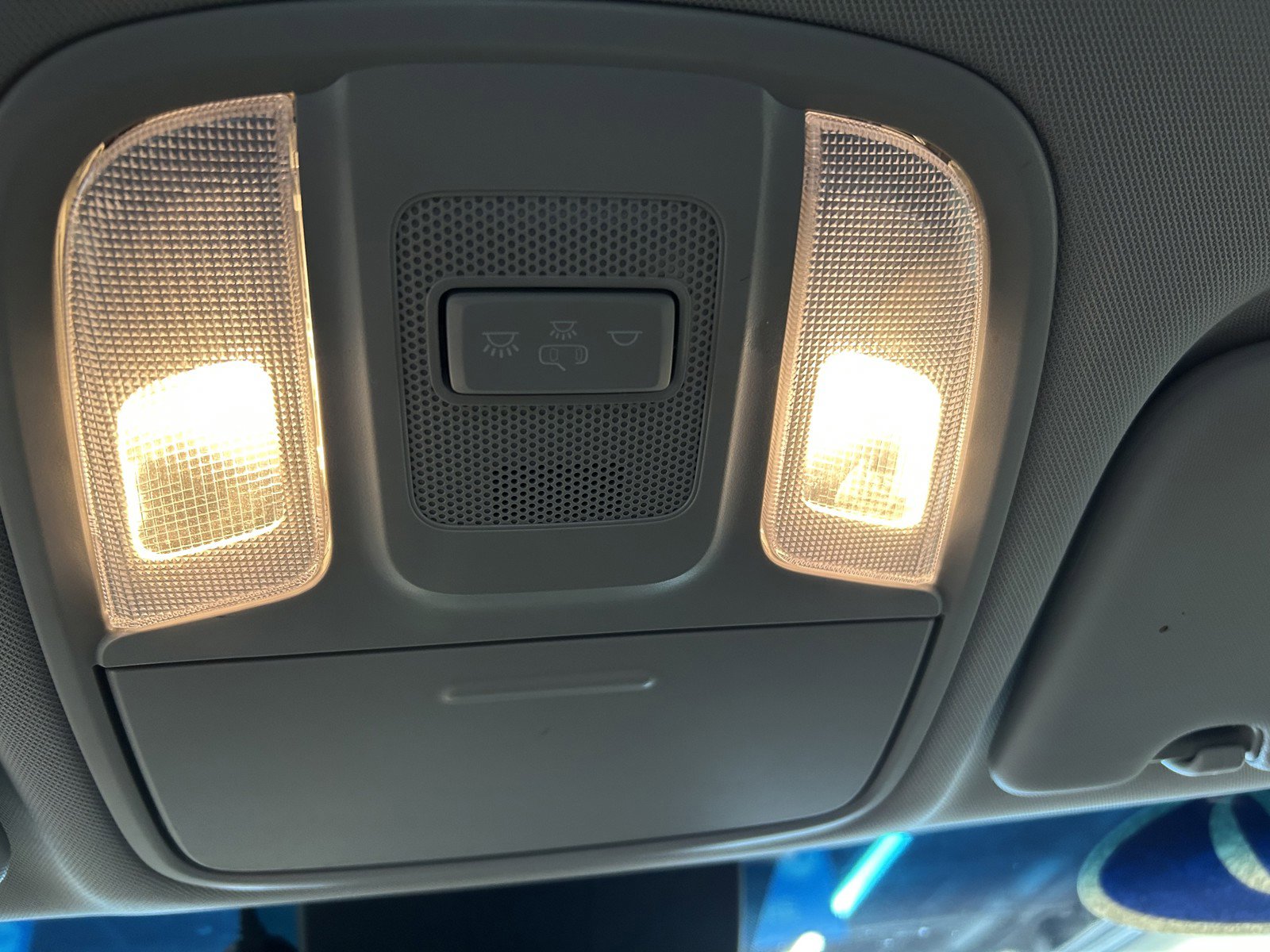 Used 2020 Kia Sportage LX image 38