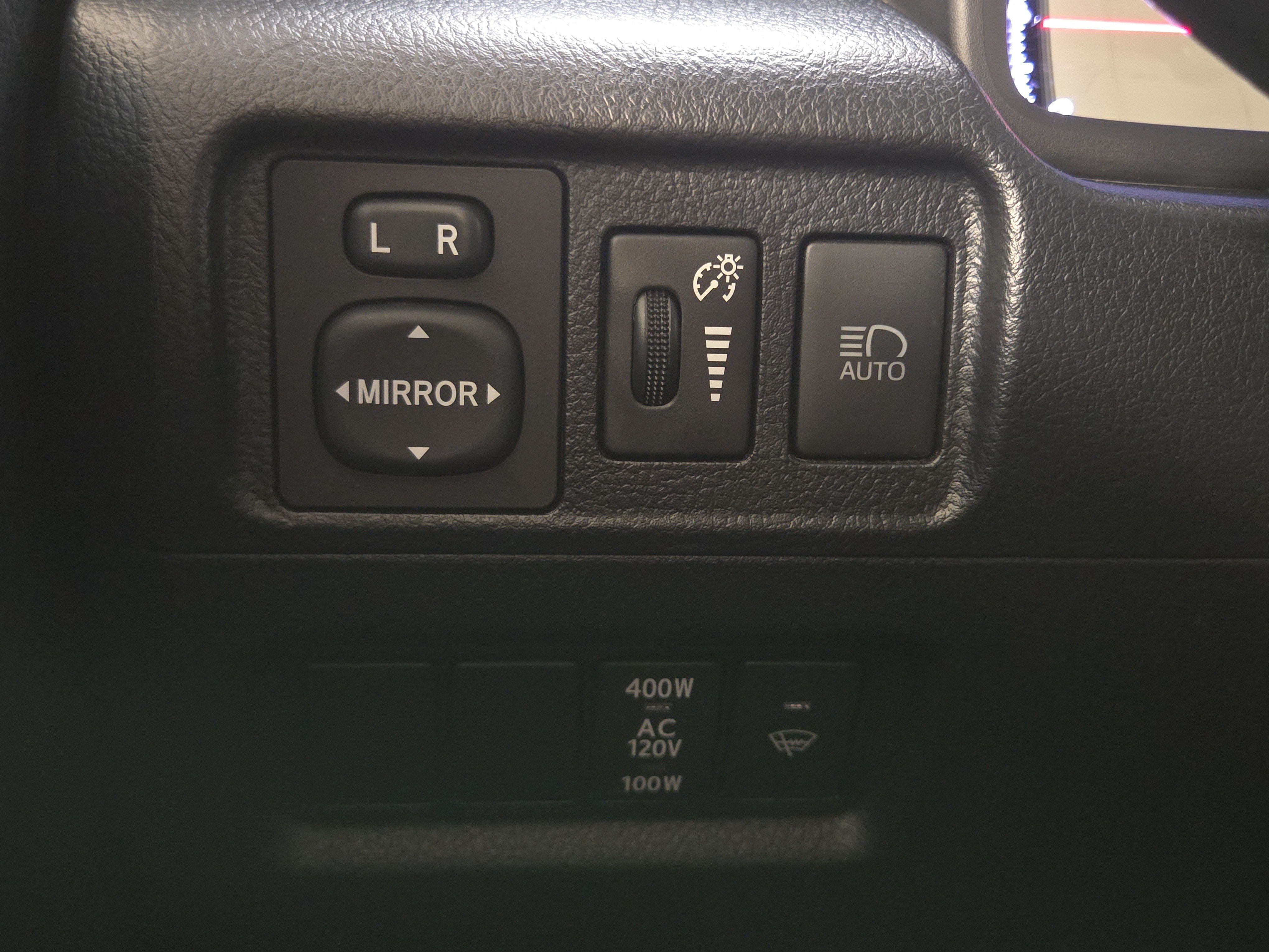Used 2024 Toyota 4Runner SR5 AWD/4WD image 25
