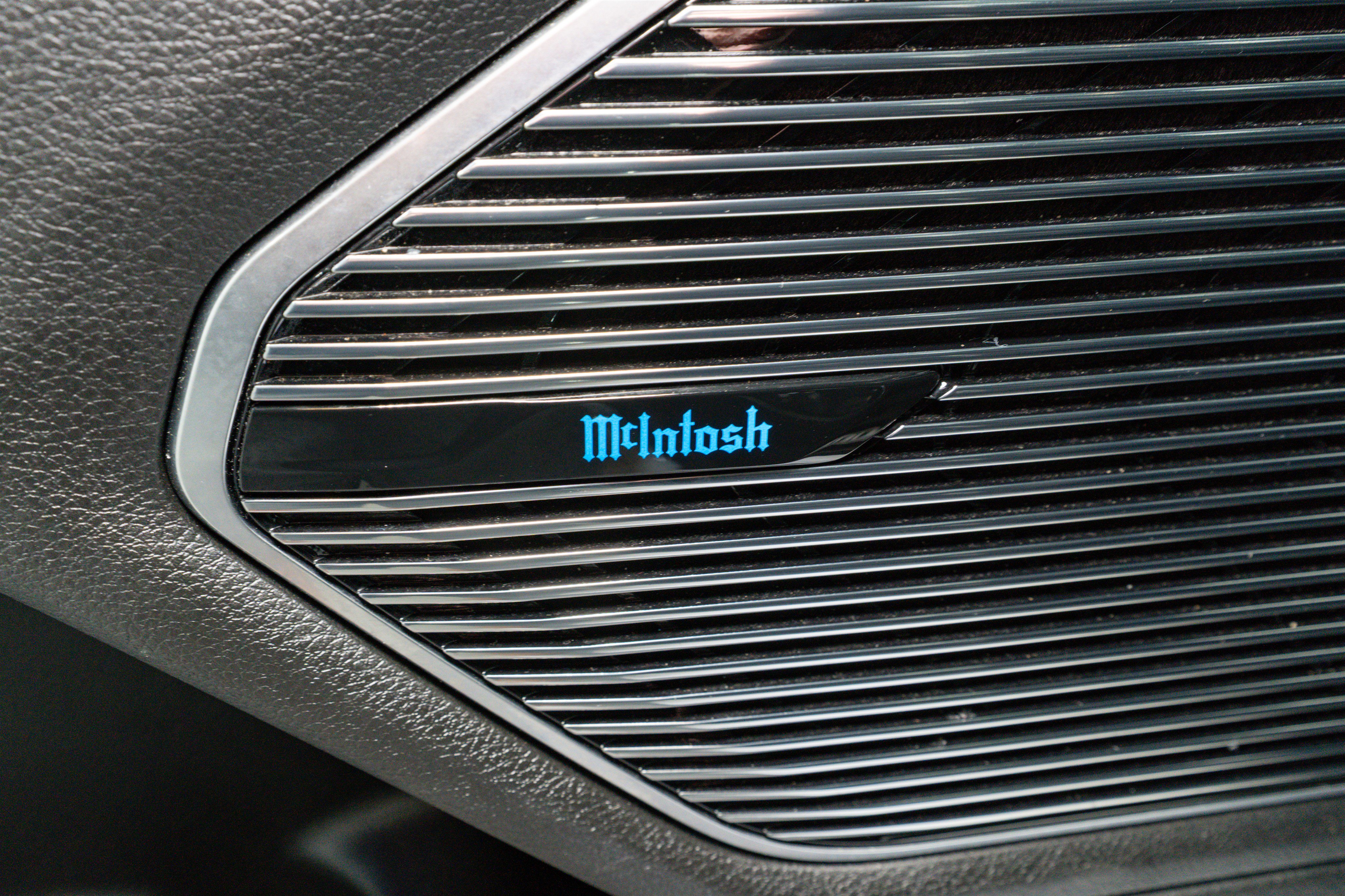 Used 2023 Jeep Grand Cherokee Summit w/ High Altitude Package image 16