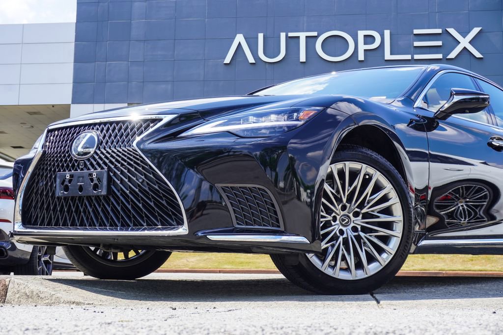 Used 2024 Lexus LS 500 AWD w/ Interior Upgrade Package image 2
