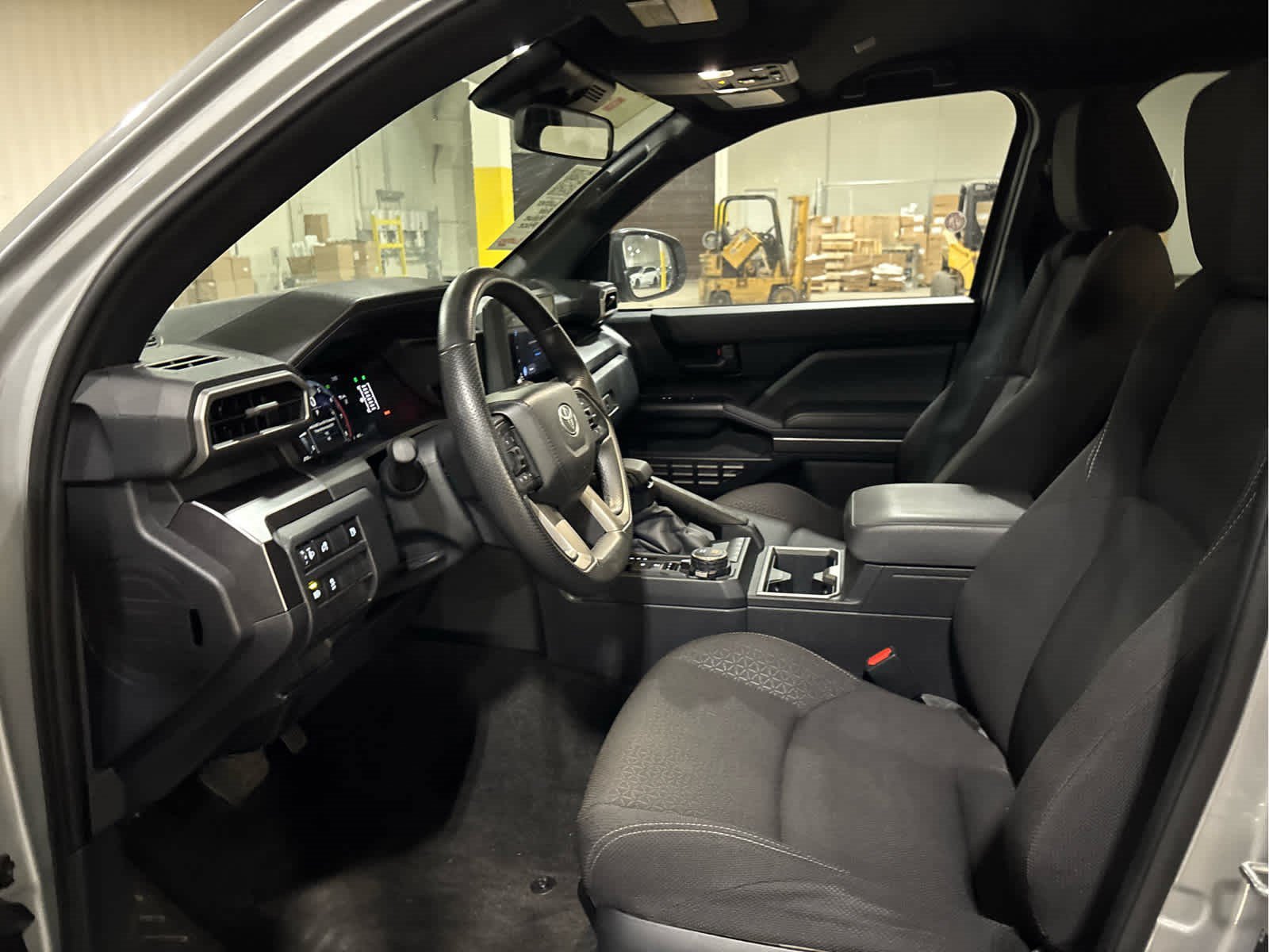 Certified 2025 Toyota 4Runner SR5 AWD/4WD image 9
