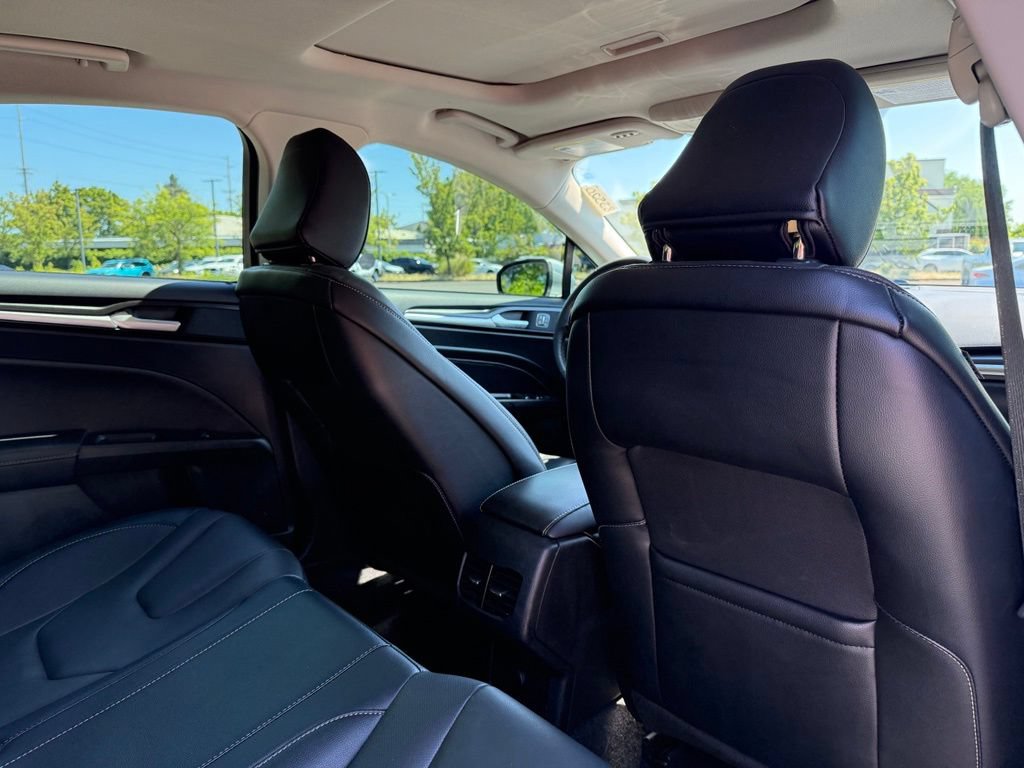 Used 2020 Ford Fusion Titanium AWD/4WD image 19