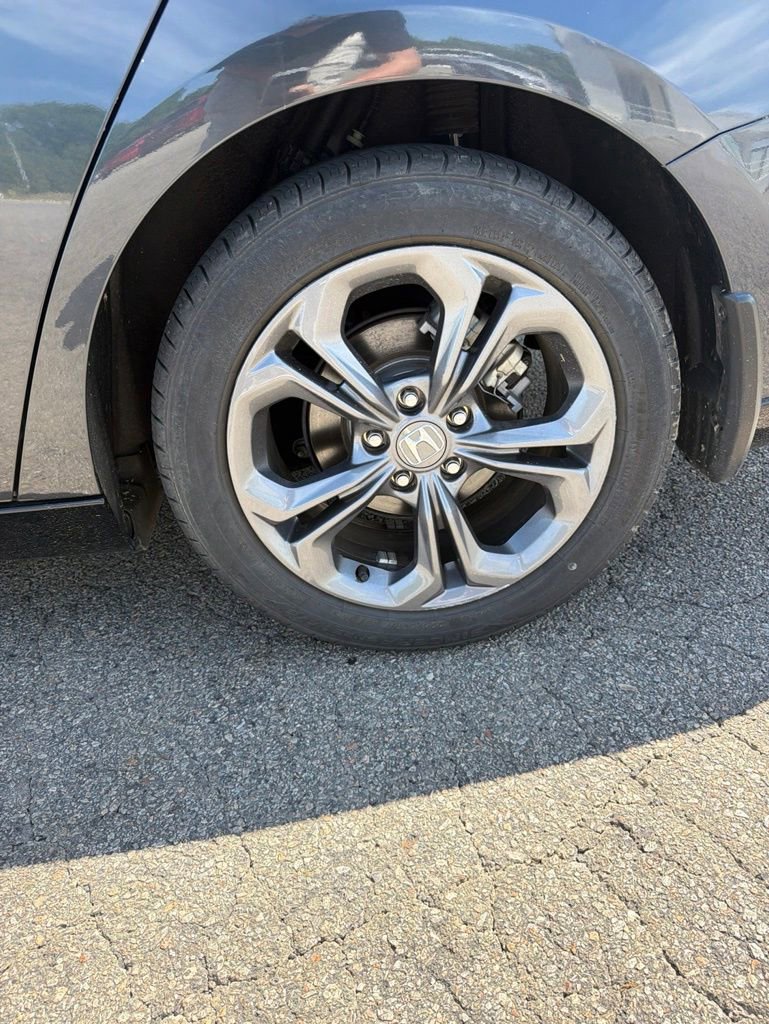 Used 2024 Honda Accord EX-L image 10