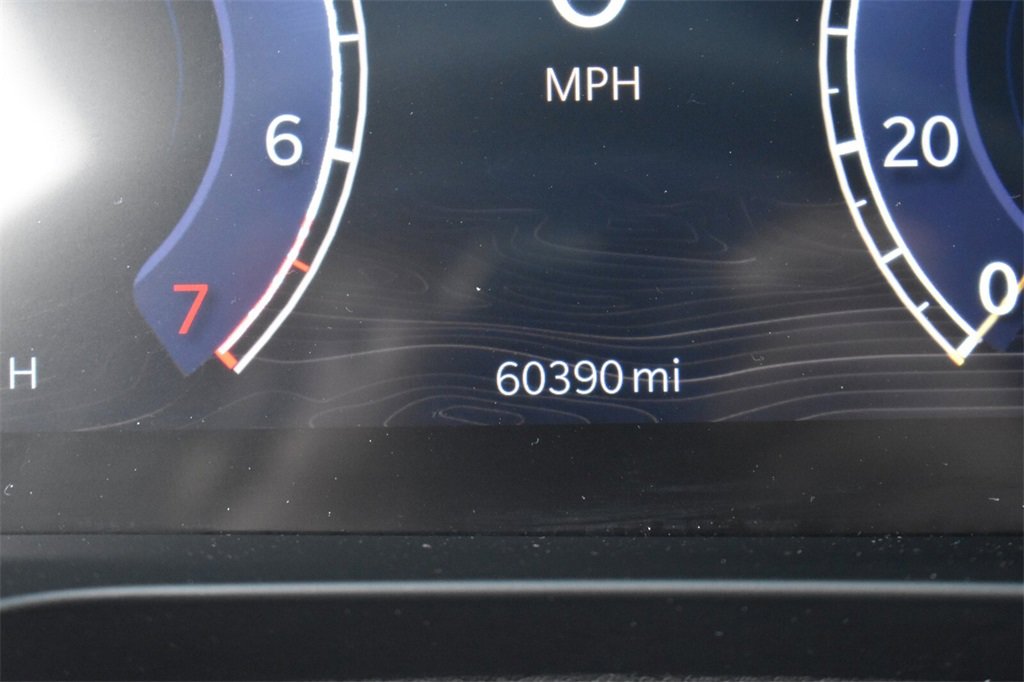 Used 2023 Jeep Grand Cherokee L Limited image 32