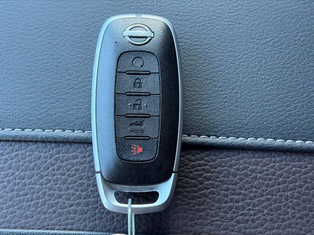 Used 2025 Nissan Armada SL AWD/4WD image 27