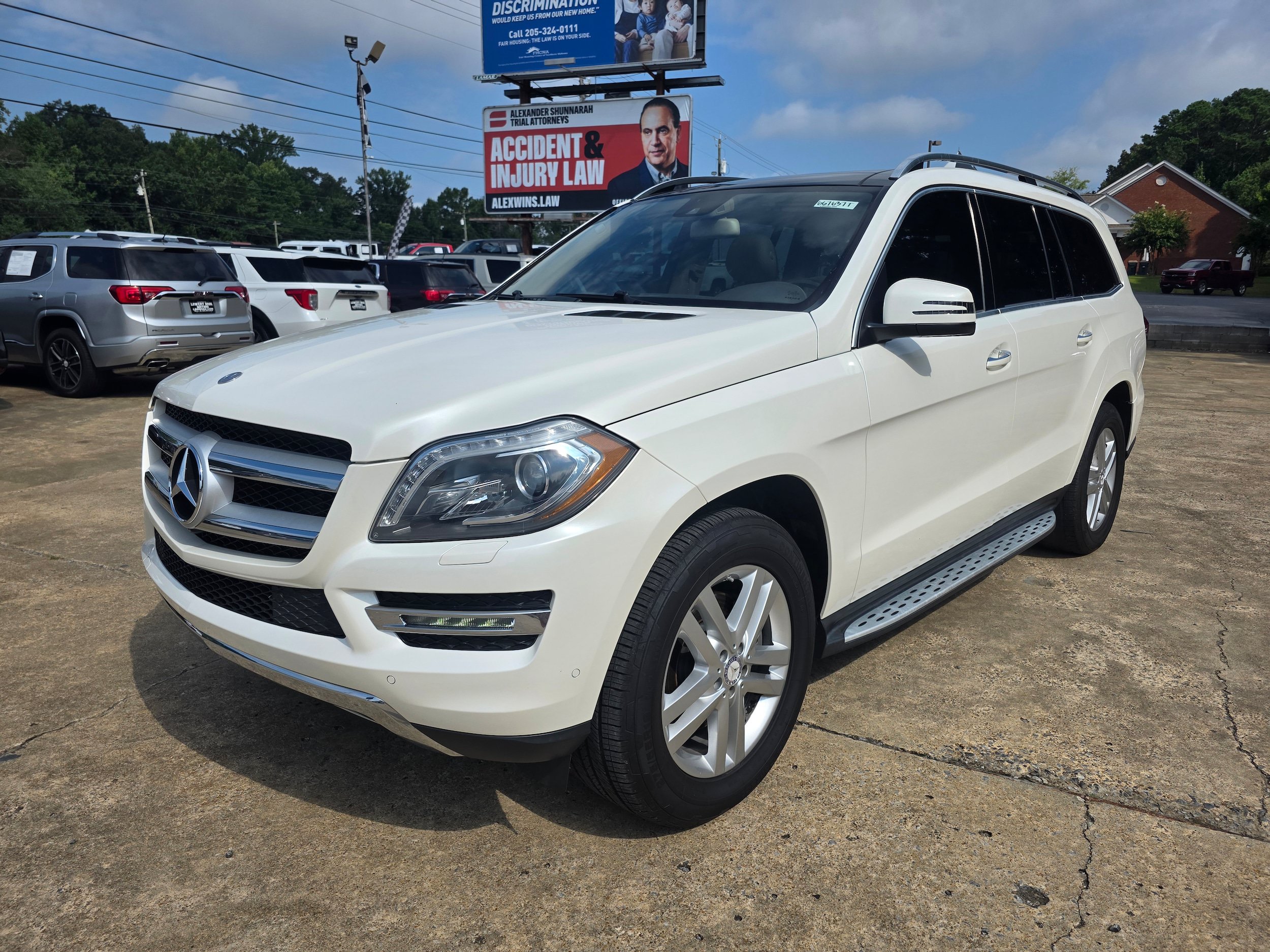 Used 2016 Mercedes-Benz GL 450 4MATIC image 1