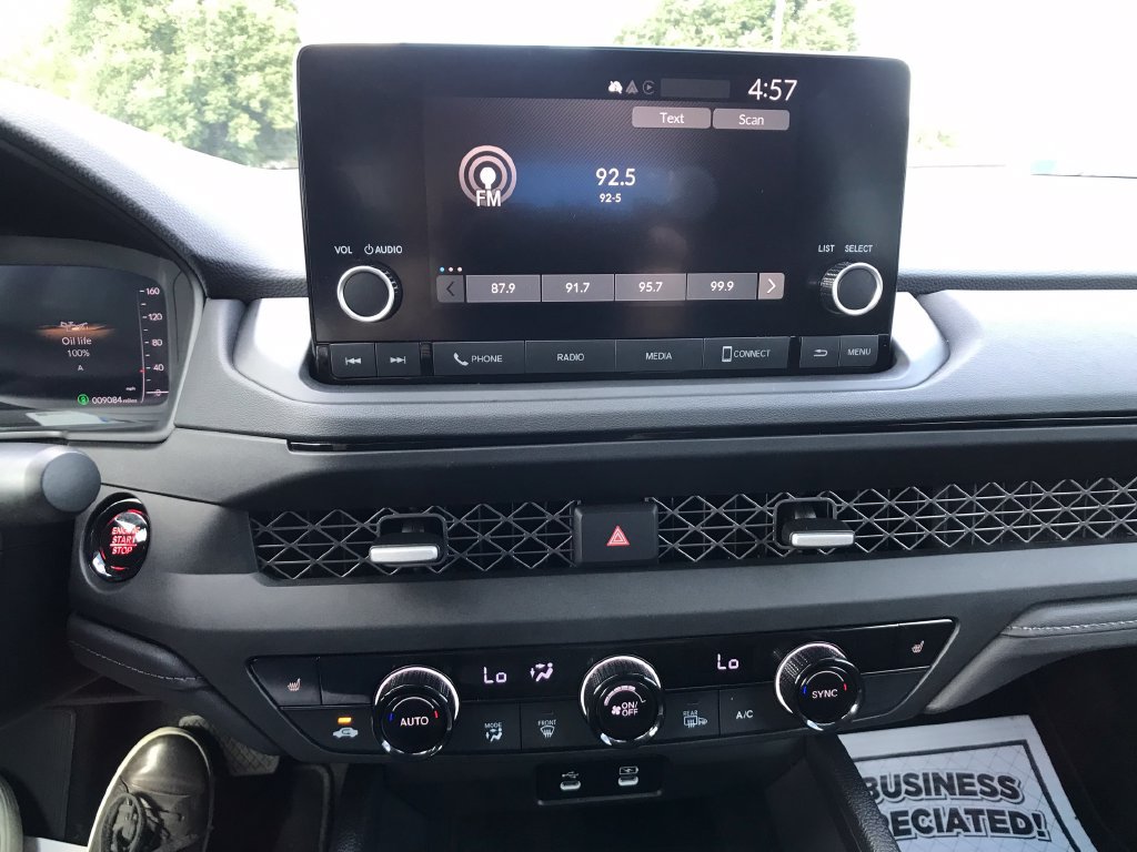 Certified 2025 Honda Accord SE image 6